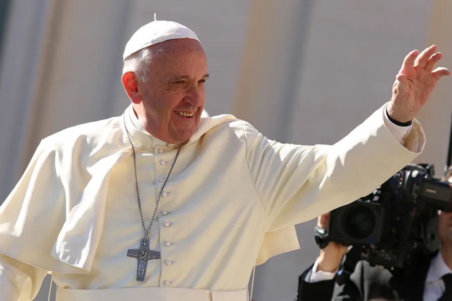 Pope pays surprise visit to Earth Day celebration