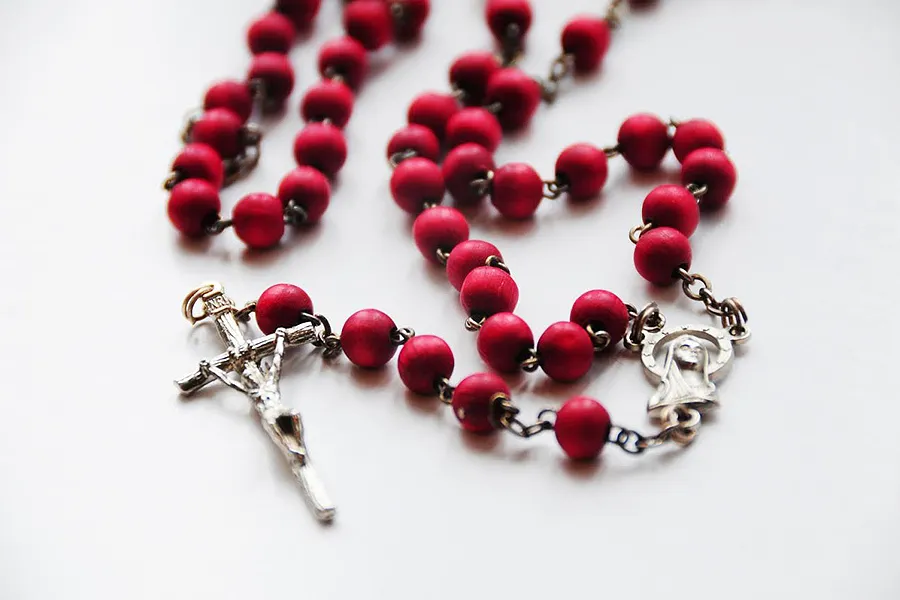 After vision of Christ, Nigerian bishop says rosary will bring down