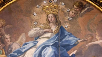When Pope Pius IX declared the doctrine of the Immaculate Conception of the Virgin Mary on Dec. 8, 1854, he had a golden crown added to the mosaic of Mary, Virgin Immaculate, in the Chapel of the Choir in St. Peter’s Basilica.