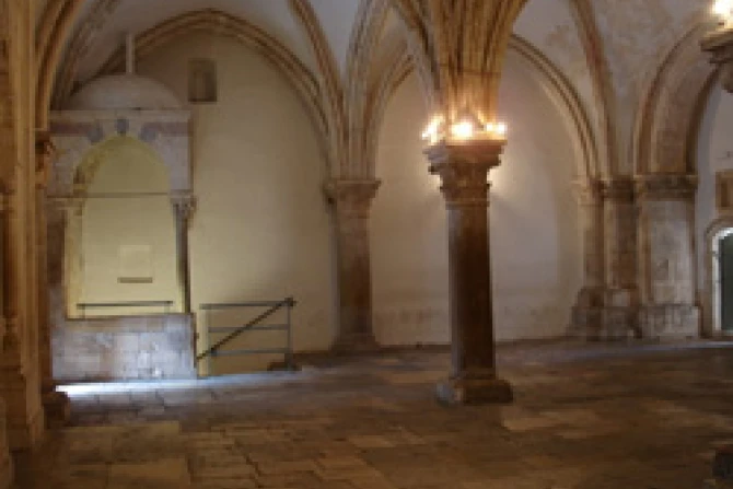 12142009     cenacle