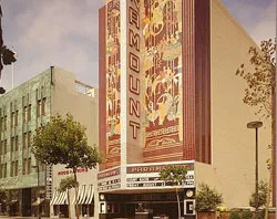 The Paramount Theatre of the Arts in Oakland, Calif.?w=200&h=150