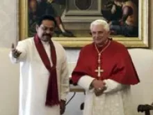 Pope Benedict meets with Sri Lankan President Mahinda Rajapaksa