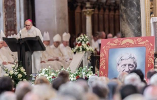Bishop Robert Byrne preaches at an Oct. 14 Mass celebrating St. John Henry Newman.   Daniel Ibanez/CNA