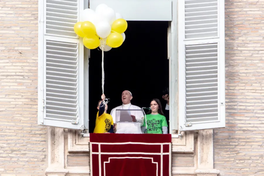 Pope Francis at the end of the Angelus address Jan. 26, 2020. ?w=200&h=150