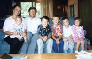 Ruth Pakaluk with her husband and five of their children. Credit: Photo courtesy of the Pakaluk family