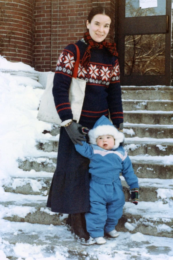 Ruth Pakaluk and one of her little ones. Credit: Photo courtesy of the Pakaluk family