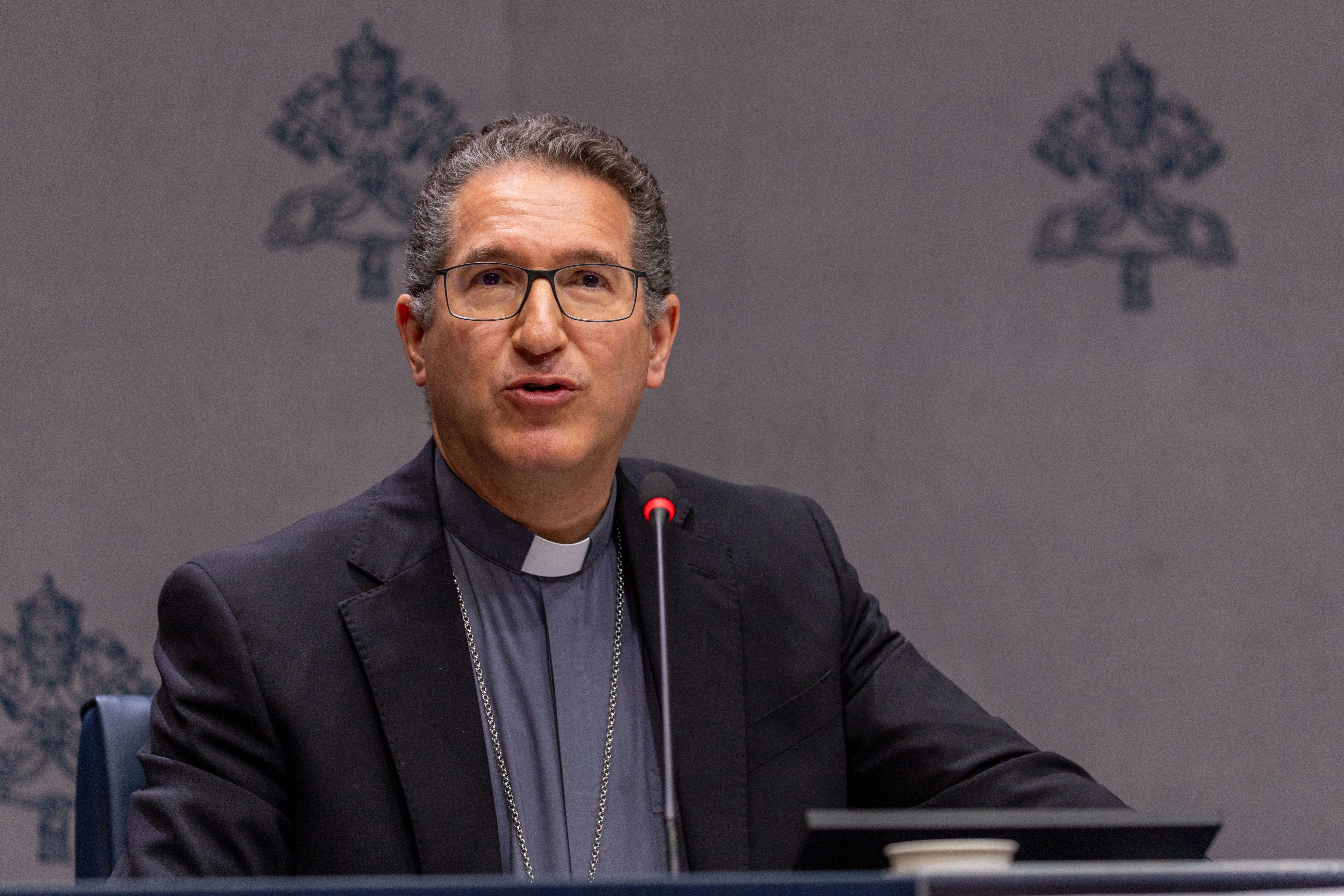 In second report, Vatican minor commission urges listening, reparations for abuse victims