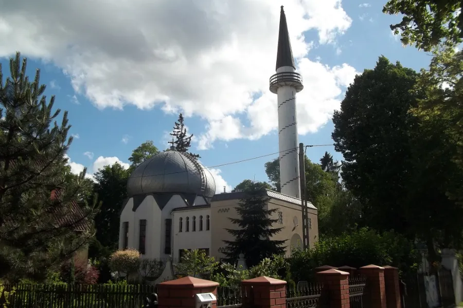 A mosque in Gdańsk, Poland. Credit: altotemi via Flickr (CC BY-SA 2.0).?w=200&h=150