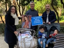 40 Days for Life volunteers pray at the gates of an abortion in Castellón, Spain.
