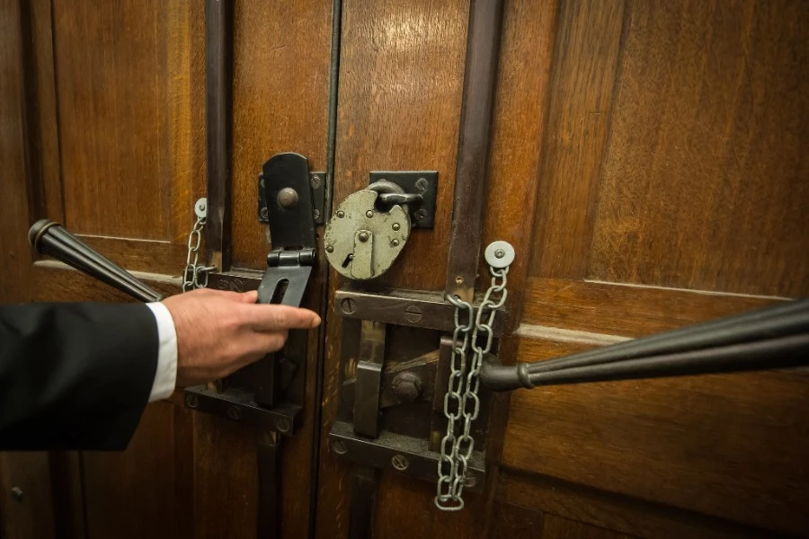 Public liturgies were suspended in England from March 20, 2020, and churches closed a few days later. ?w=200&h=150