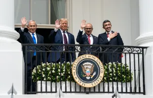 The US president with the Bahraini and Emirati foreign ministers and Israeli PM at the Abraham Accords signing at the White House, Sept. 15, 2020.   Official White House Photo by Andrea Hanks.