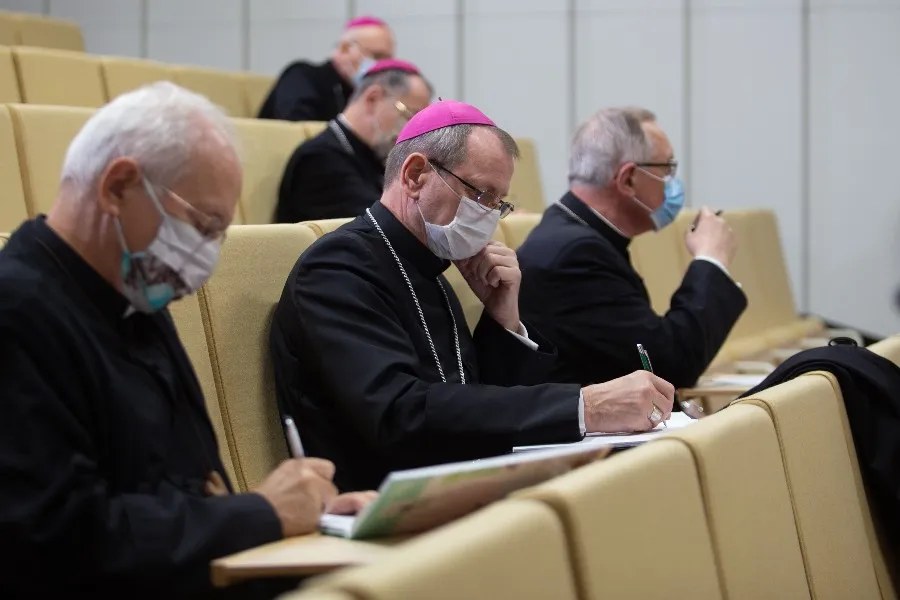 Poland’s bishops attend a Oct. 5-6 plenary meeting in Łódź. ?w=200&h=150
