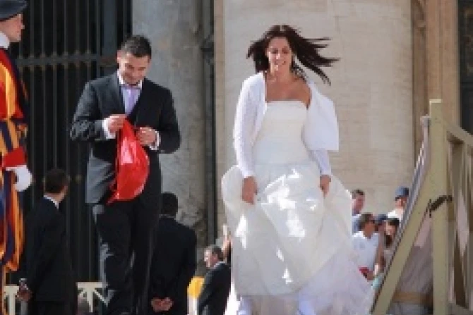 A married couple waits to be blessed by Pope Francis during his Oct 16 2013 General Audience Credit Kerri Lenartowick CNA CNA