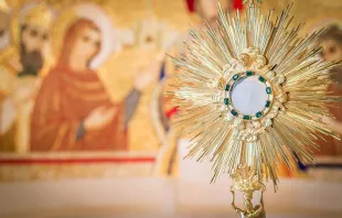 Adoration of the Most Holy Eucharist.   Thoom/Shutterstock