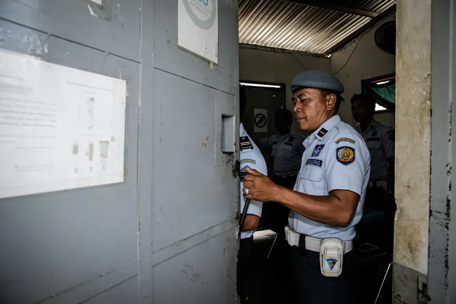 An officer closes the gate of Kerobokan prison in Indonesia, where Myuran Sukuraman and Andrew Chan are jailed, Feb. 10, 2015. ?w=200&h=150