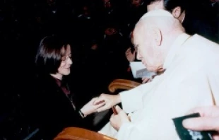 Ana Christina Villa meeting with Saint John Paul II in 2004. Photo courtesy of Ana Christina Villa.