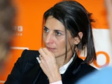 Anne-Isabelle Tollet. 