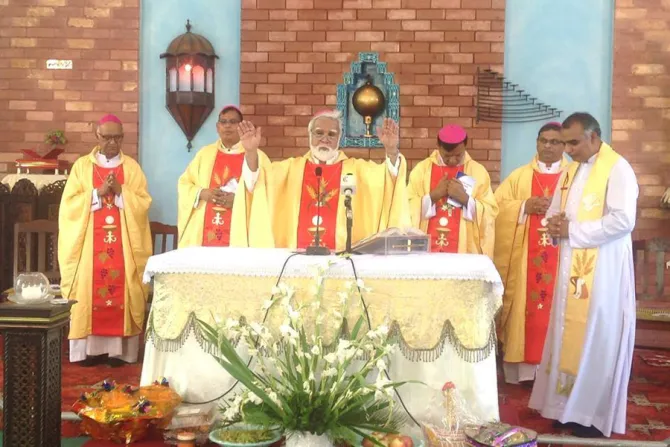 Archbishop Joseph Coutts C presiding at the 50th anniversary of Caritas Pakistan thanksgiving Mass at Youhanabad Sept 2015 Credit Caritas Pakistan CNA 10 15 15