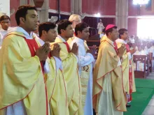 Archbishop Sebastian Shaw of Lahore with the newly ordained at Sacred Heart Cathedral, Lahore, Pakistan, April 8, 2016. 