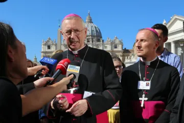 Archbishop Stanislaw Gadecki of Poznan speaks to journalists at the Vatican Credit Polish bishops conference CNA
