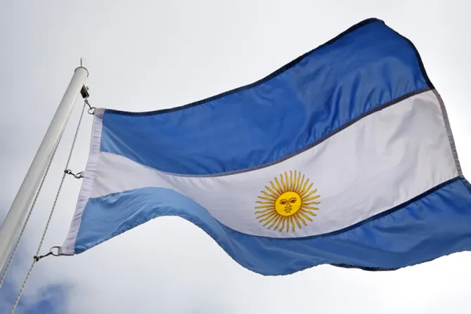 Argentina flag Credit Henner Damke Shutterstock CNA