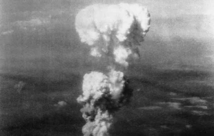 The atomic cloud over Hiroshima, Aug. 6, 1945. Bernard Waldman. Public domain via US government