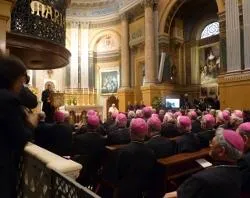 Pope Benedict and many of Australia's bishops gather for the Oct. 19 inauguration of the Domus Australia?w=200&h=150
