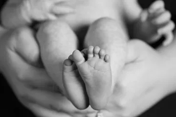 Baby feet Credit Ray Dumas via Flickr CC BY SA 20 CNA 5 22 15