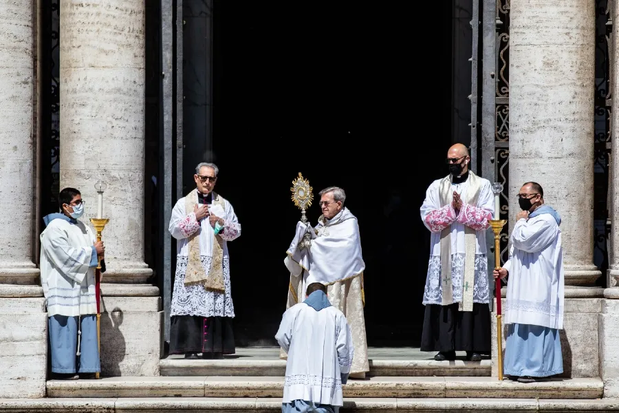 Benediction at the Basilica of St. Mary Major in Rome May 7, 2020. ?w=200&h=150