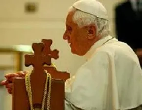 Pope Benedict XVI praying?w=200&h=150