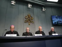 Archbishop Bruno Forte, Cardinal Andre Vingt-Trois, Cardinal Peter Erdo, and Fr. Federico Lombardi at the press briefing on the Synod on the Family, Oct. 5, 2015. 