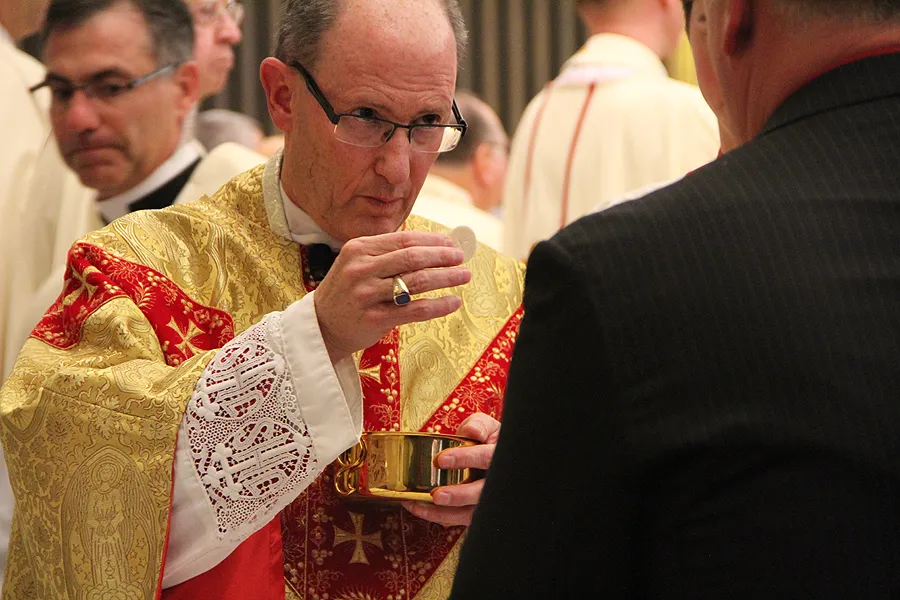 Bishop Conley distributes Communion during his Mass of Installation as Bishop of Lincoln, Nov. 20, 2012. ?w=200&h=150