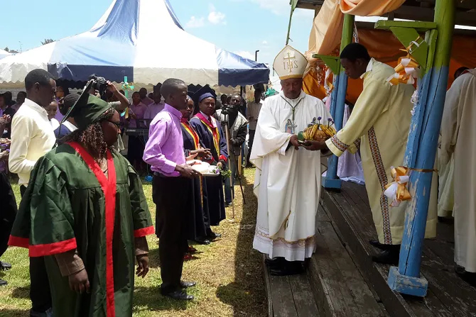 Bishop Joseph Mbatia of Nyahururu diocese celebrated Mass for the 50 nursing graduates in Kenya on Aug 14 2015 Credit CANAA CNA 8 19 15