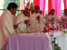 Bishop Philip Za Hawng of Lashio says Mass at a celebration of the 25th anniversary of the Salesian seminary and parish in Hsipaw. 