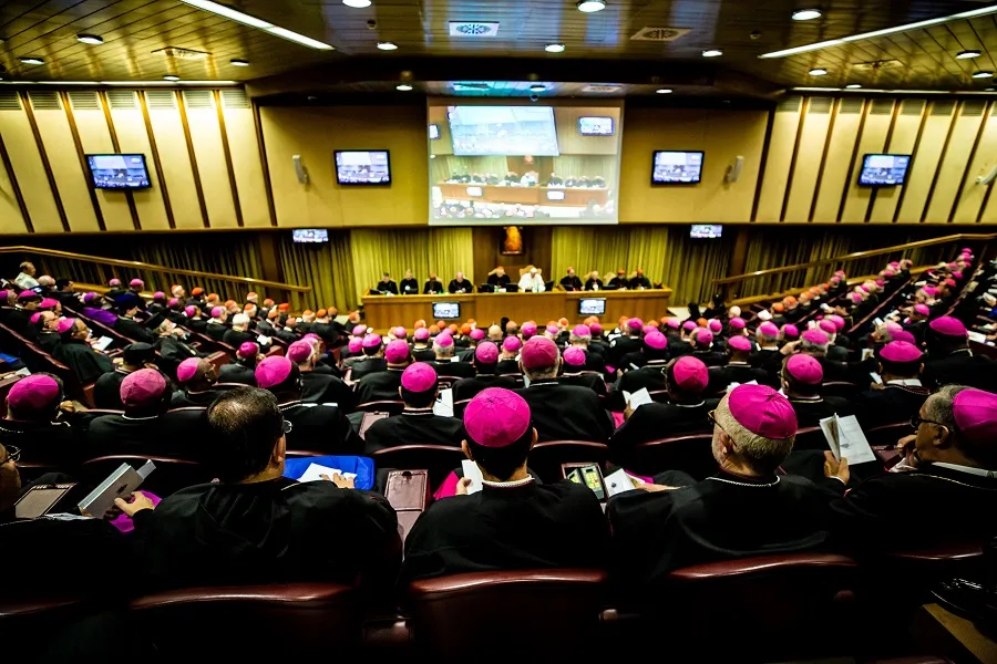 Bishops inside the synod hall. ?w=200&h=150