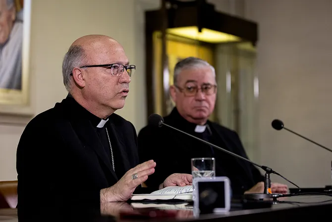 Briefing with Chile Bishops in Rome May 14 2018 Credit Daniel Ibanez CNA
