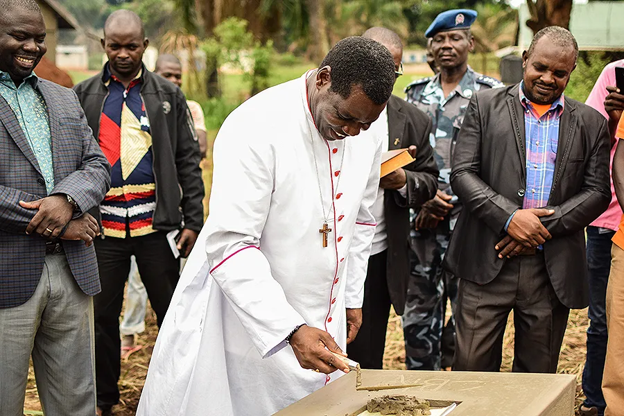 Bishop Edward Kussala of Tombura-Yambio lays the ceremonial cornerstone at the new facilities of St. Theresa Hospital in Nzara, South Sudan, April 7, 2018. ?w=200&h=150