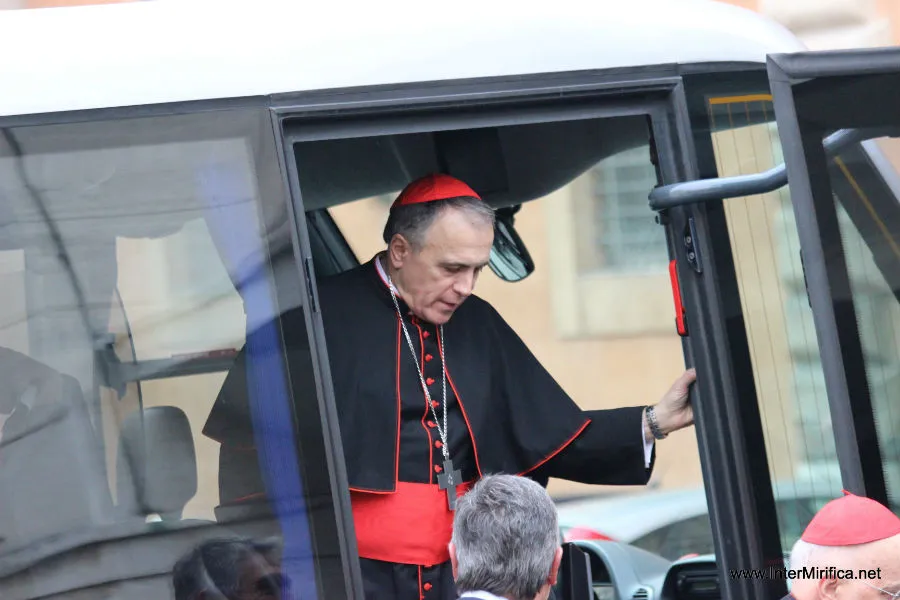 Cardinal Daniel DiNardo of Galveston-Houston arrives at the Vatican on March 5, 2013. ?w=200&h=150