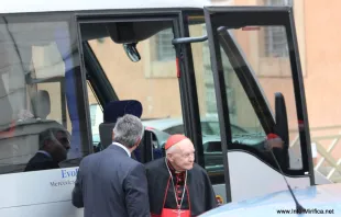 Cardinal Theodore McCarrick arrives at the Vatican on March 5, 2013.   InterMirifica.net