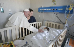 Pope Francis visits the Bambino Gesù di Palidoro hospital in Rome, Italy, on Jan. 5, 2018. Credit: Vatican Media.