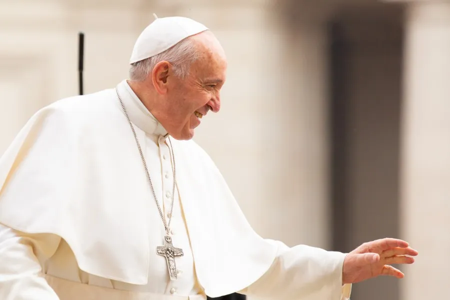 Pope Francis greets pilgrims in St. Peter’s Square April 3, 2019. ?w=200&h=150