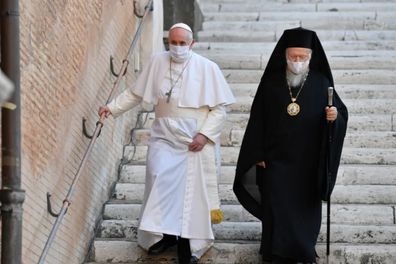 Imam, rabbi, and Orthodox patriarch wish Pope Francis a swift recovery