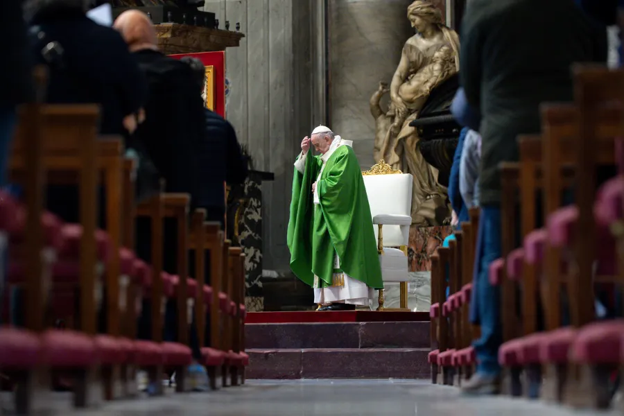 Pope Francis celebrates Mass at the Altar of the Chair in St. Peter's Basilica, Nov. 15, 2020. Credit: Vatican Media.?w=200&h=150