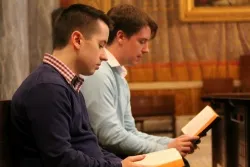 Seminarians David Irwin (L) and John Waters pray in the chapel of the Venerable English College in Rome, Feb 24 2014. ?w=200&h=150