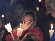 Candlelight vigil for the victims of the Umpqua Community College shooting in Roseburg, Oregon, Oct. 1, 2015. 