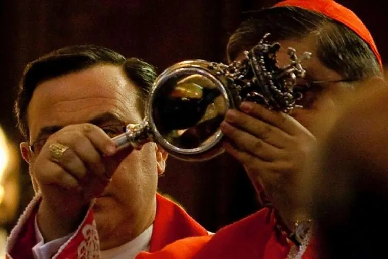 Cardinal Crecscenzio Sepe views the reliquary with the blood of St. Januarius in 2009. ?w=200&h=150