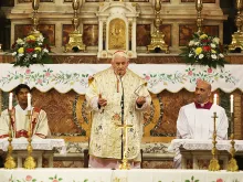 Cardinal Ernest Simoni takes possession of Santa Maria della Scalla in Rome, Feb. 11, 2017. 