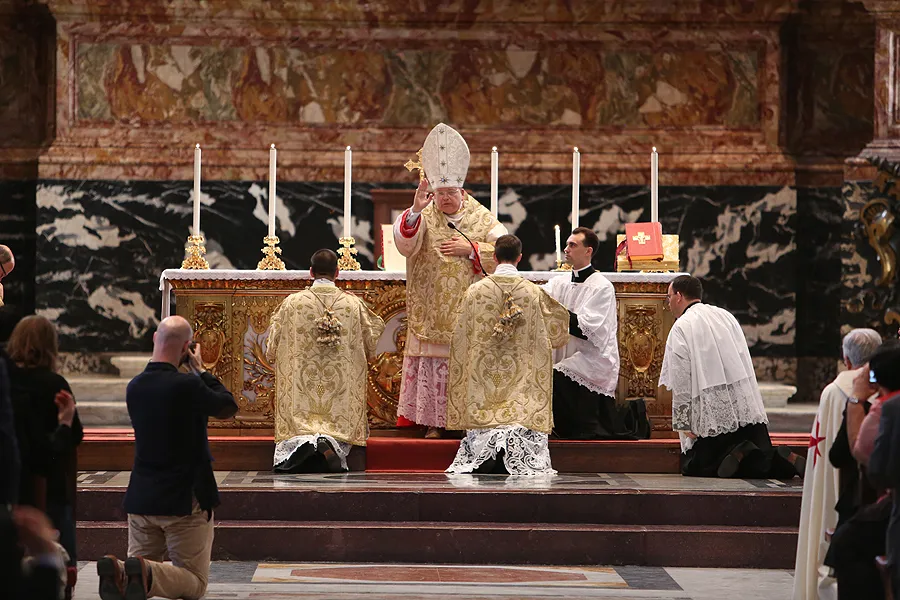 Cardinal Raymond Burke, patron of the Knights of Malta, says Mass in Rome for the Summorum Pontificum pilgrimage, Oct. 25, 2014. ?w=200&h=150