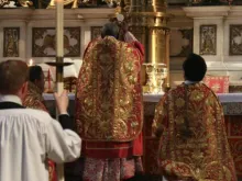 Cardinal Sarah, prefect of the Congregation for Divine Worship, says Mass in the London Oratory for the Sacra Liturgia conference, July 6, 2016.