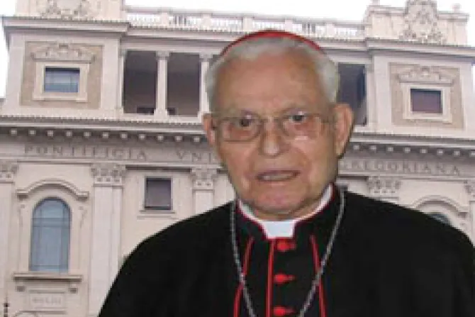Cardinal Urbano Navarrete Pontifical Gregorian University 2 CNA World Catholic News 11 24 10